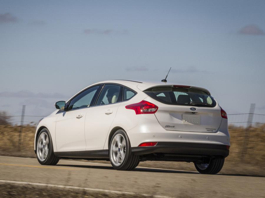  Ford Focus 2015 года  (US) (фото 6 из 9)